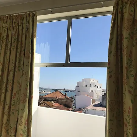 In Portimao, With Wonderful View, Furnished Balcony And Wi Apartment